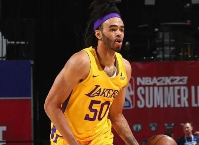 华体会体育官方APP下载-山东队新签内线外援，场均15+7；辽宁队新外援场均仅3.8分