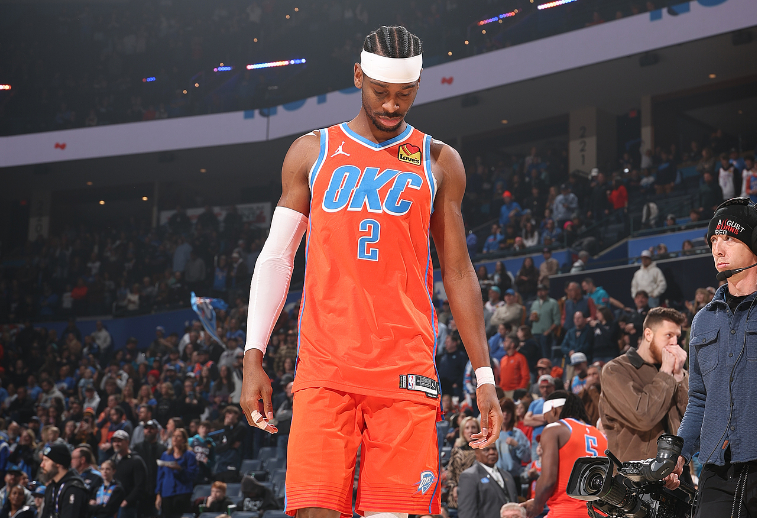 HTH Sports-大冷!雷霆惜败猛龙无缘追平宇宙勇73胜 亚历山大24+6奎克利23+11